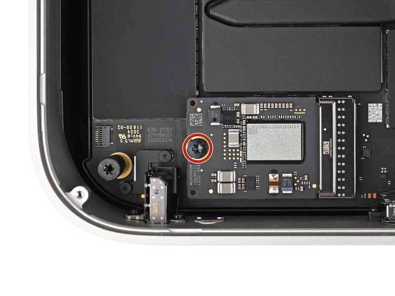 SSD screw removal